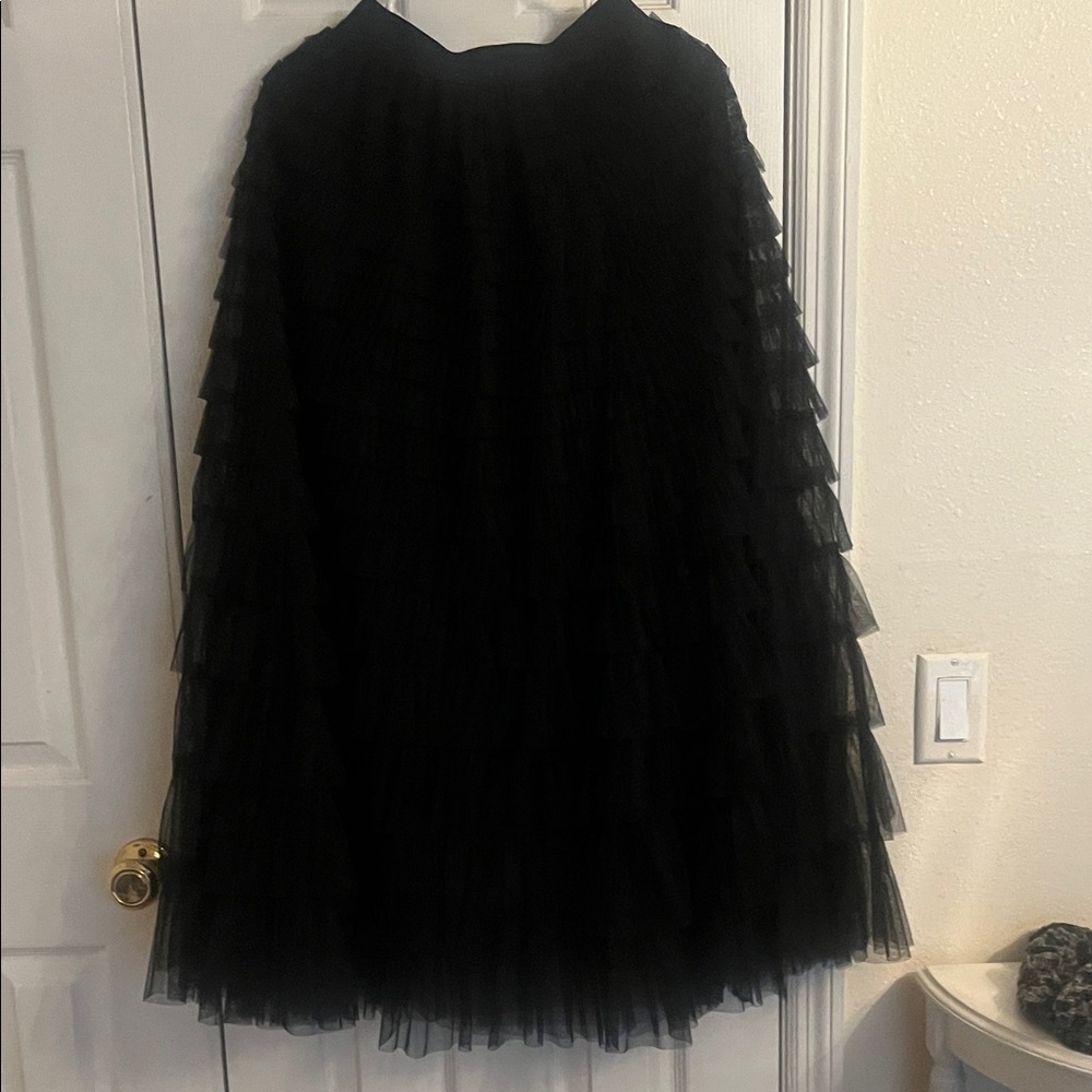 Chic Black Layered Maxi Skirt